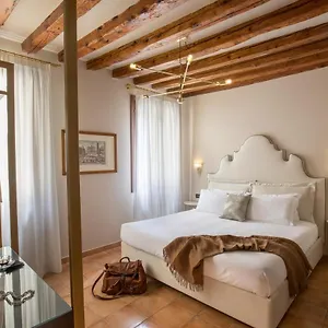 https://antica-casa-coppo.hotelslidodijesolo.com